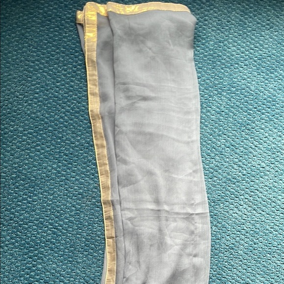 Pakistani Outfit, Never Been Worn, Canadian size Large - Picture 5 of 6